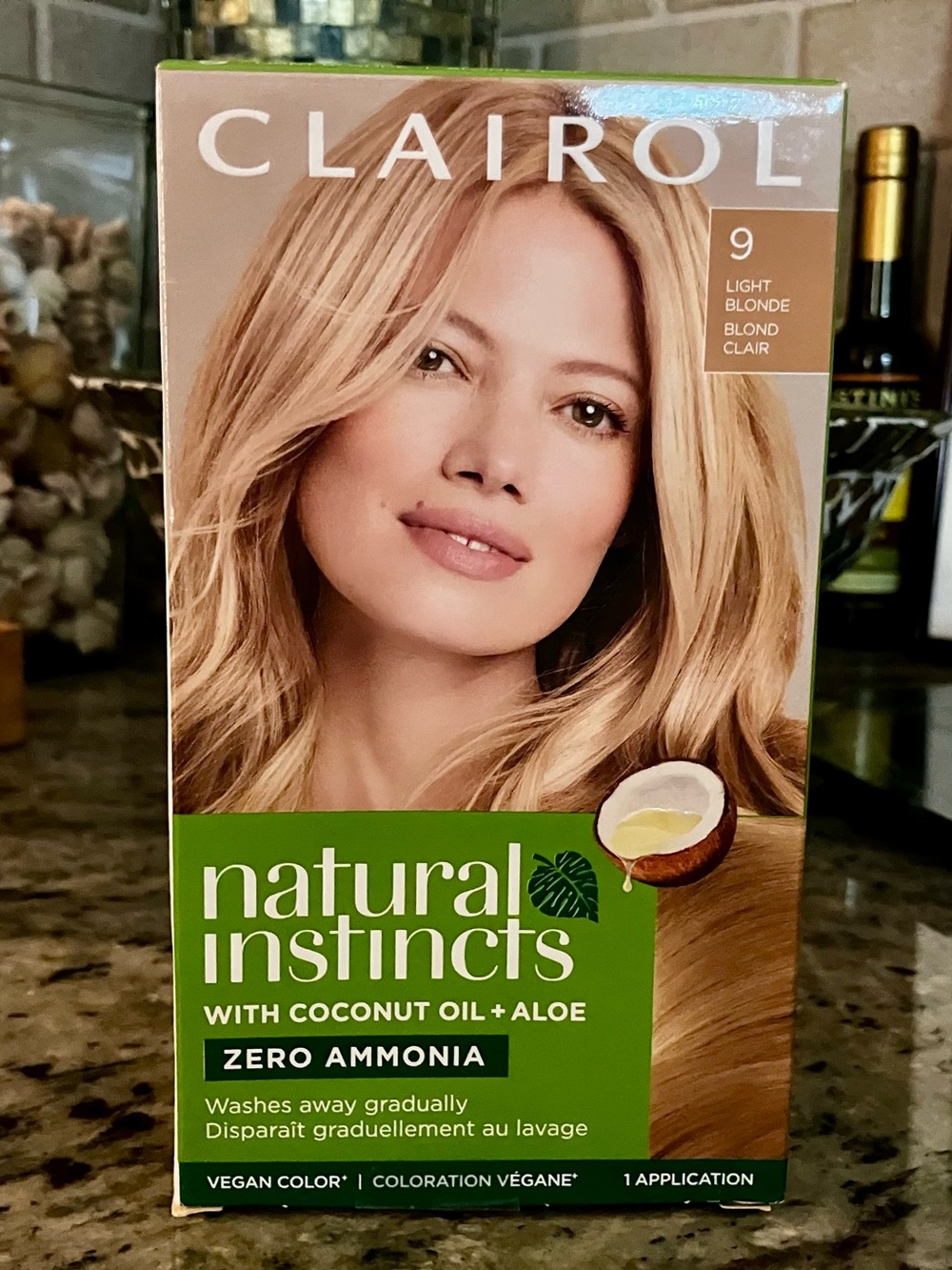 Clairol Natural Instincts Light Blonde 9 Unisex